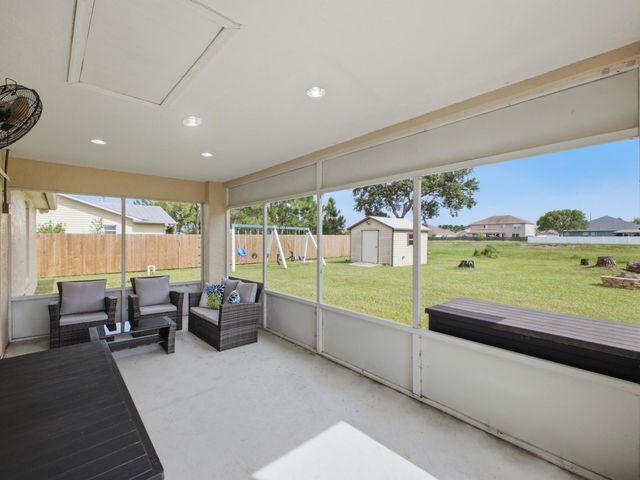 5807 NW BURRI Court, Port St. Lucie, Port St Lucie, FL 34986
