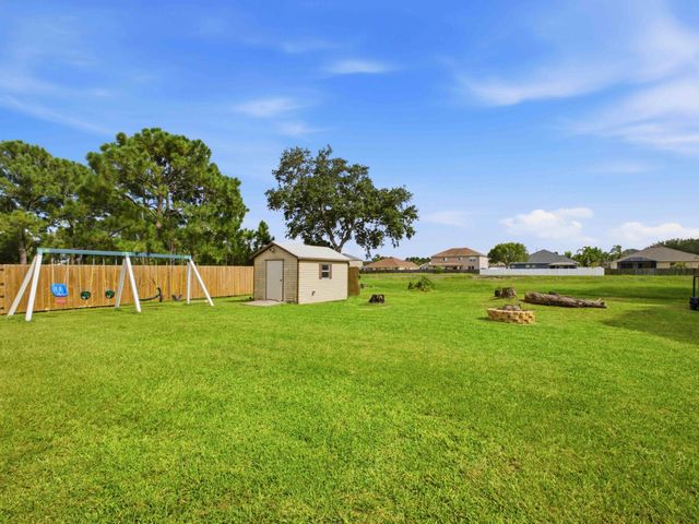 5807 NW BURRI Court, Port St. Lucie, Port St Lucie, FL 34986