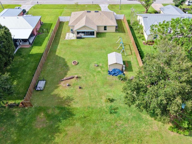 5807 NW BURRI Court, Port St. Lucie, Port St Lucie, FL 34986