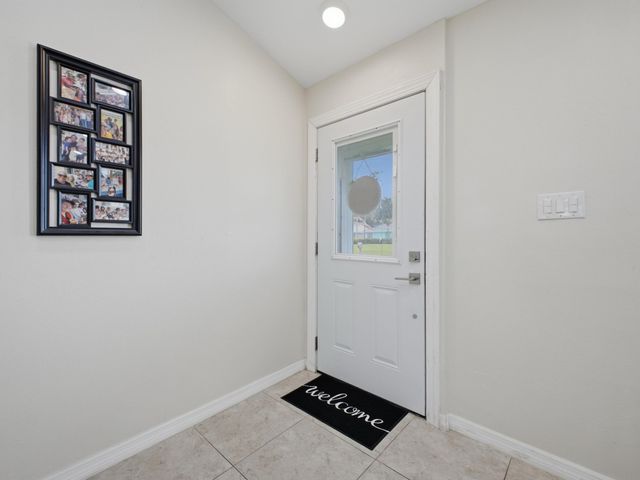 5807 NW BURRI Court, Port St. Lucie, Port St Lucie, FL 34986