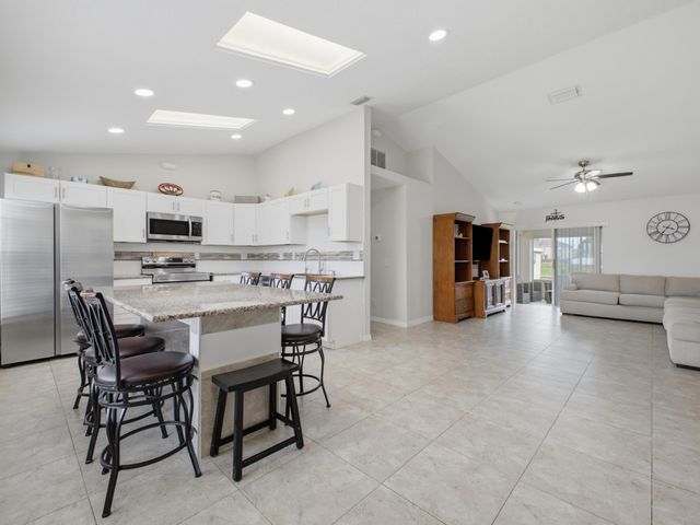 5807 NW BURRI Court, Port St. Lucie, Port St Lucie, FL 34986