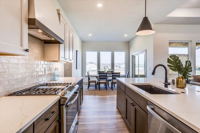 3233 N Pine Grove Cir, Wichita, KS 67205