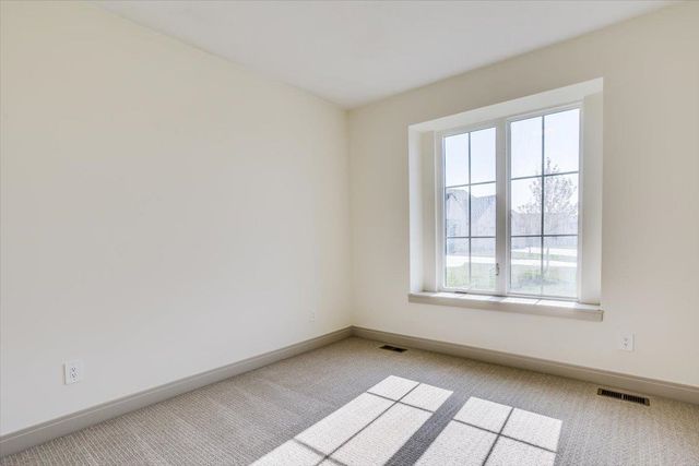 3233 N Pine Grove Cir, Wichita, KS 67205
