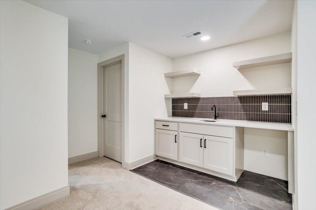 3233 N Pine Grove Cir, Wichita, KS 67205