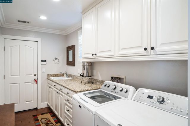 2261 Genoa St, Danville, CA 94506