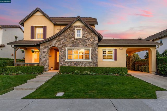 2261 Genoa St, Danville, CA 94506