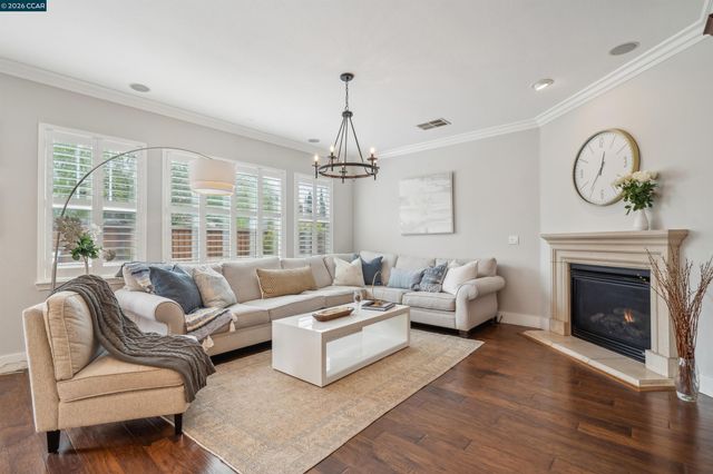 2261 Genoa St, Danville, CA 94506