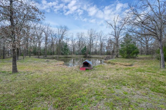 88 Julia Justice Road, Huntsville, TX 77320