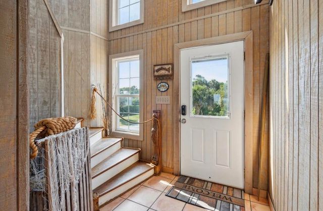 911 E Arctic Avenue, Folly Beach, SC 29439