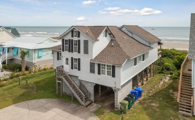 911 E Arctic Avenue, Folly Beach, SC 29439