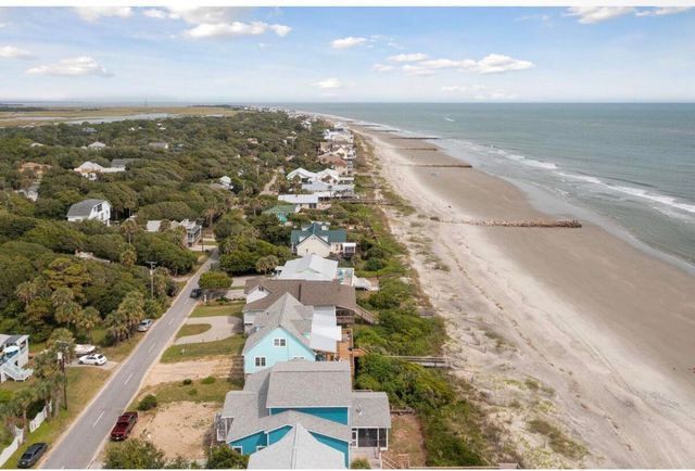 911 E Arctic Avenue, Folly Beach, SC 29439