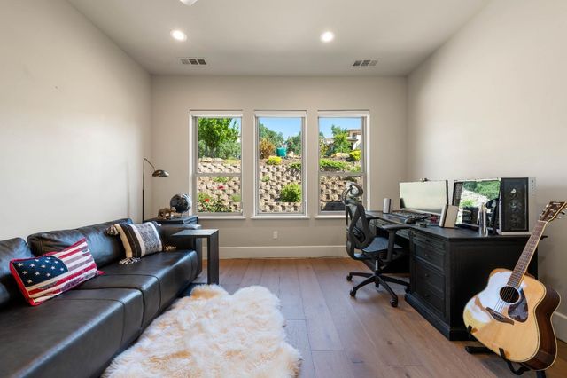 4023 Cornwall Ct, Rocklin, CA 95677