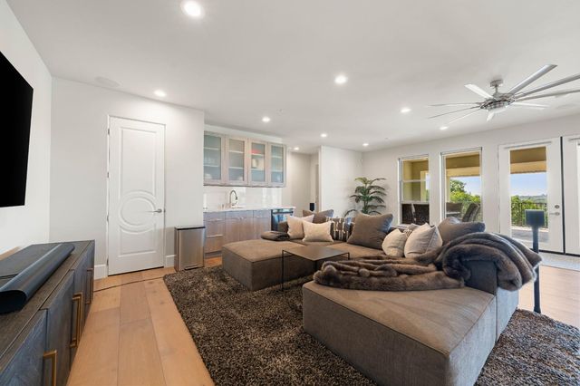 4023 Cornwall Ct, Rocklin, CA 95677