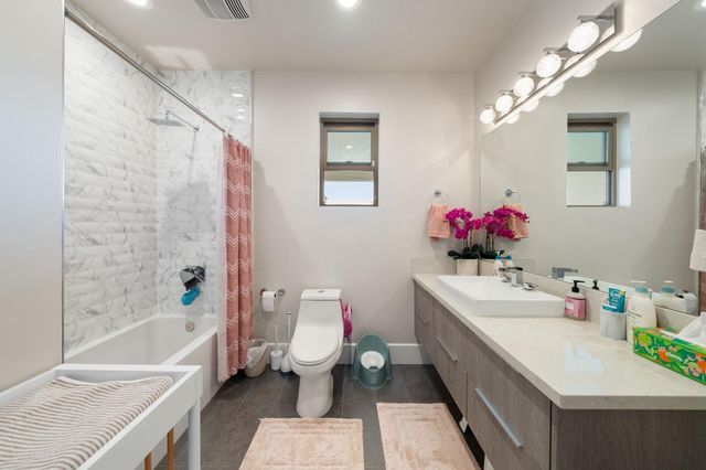 4023 Cornwall Ct, Rocklin, CA 95677