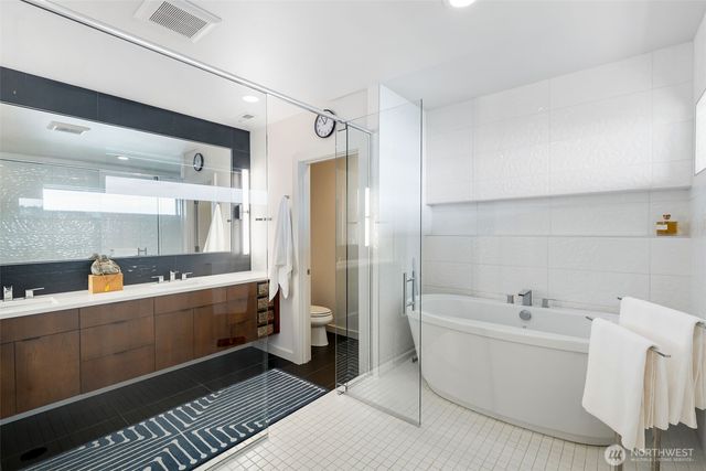 7734 Seward Park Avenue S, Seattle, WA 98118