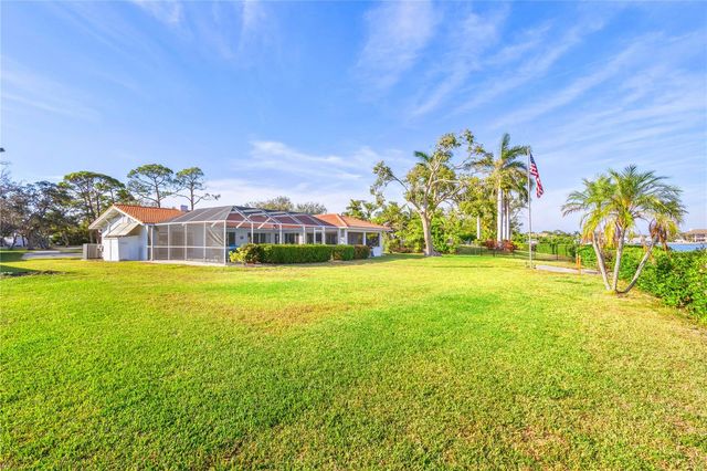 211 LOUELLA LANE, Nokomis, FL 34275