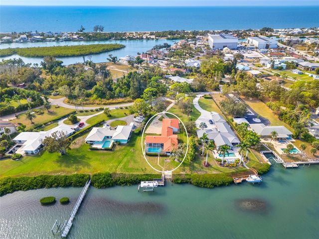 211 LOUELLA LANE, Nokomis, FL 34275