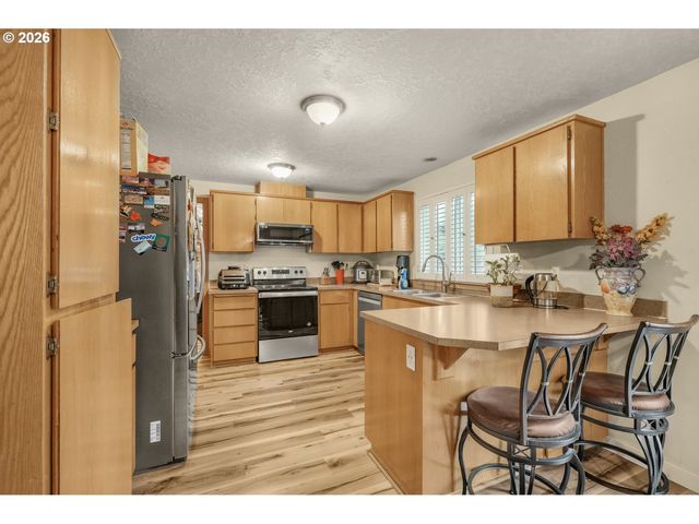 8307 N FOSS Ave, Portland, OR 97203