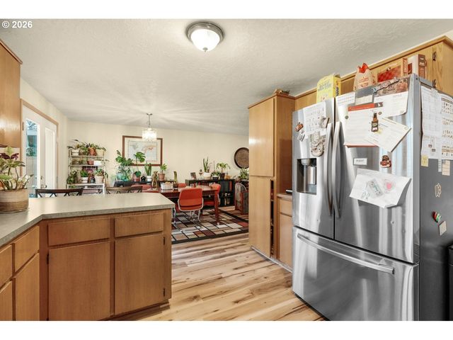 8307 N FOSS Ave, Portland, OR 97203