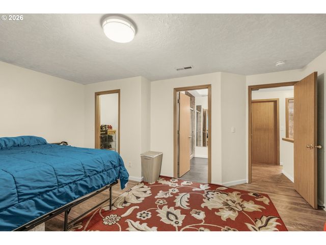 8307 N FOSS Ave, Portland, OR 97203