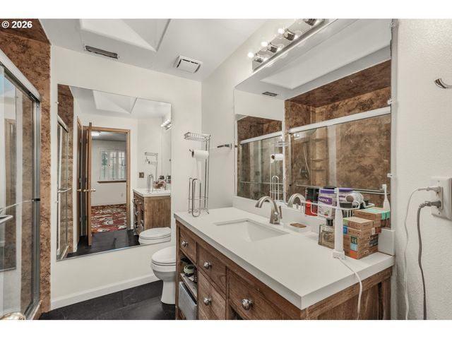 8307 N FOSS Ave, Portland, OR 97203