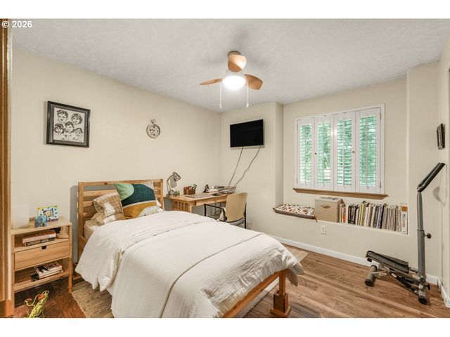 8307 N FOSS Ave, Portland, OR 97203