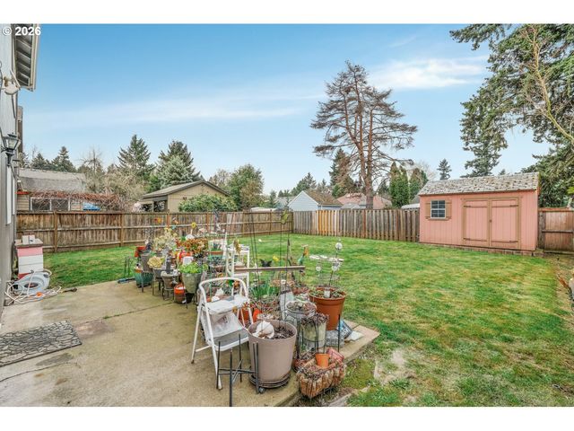 8307 N FOSS Ave, Portland, OR 97203