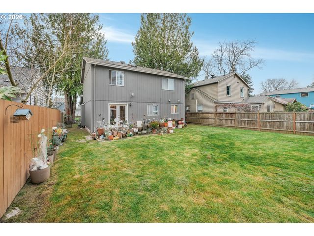 8307 N FOSS Ave, Portland, OR 97203