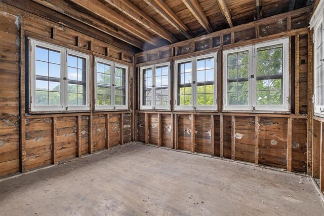 3911 W Roberts STREET, Milwaukee, WI 53208
