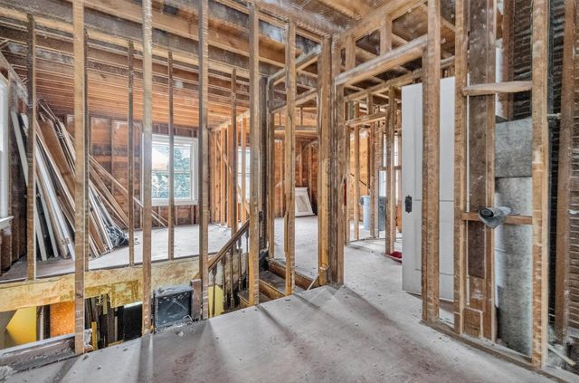 3911 W Roberts STREET, Milwaukee, WI 53208