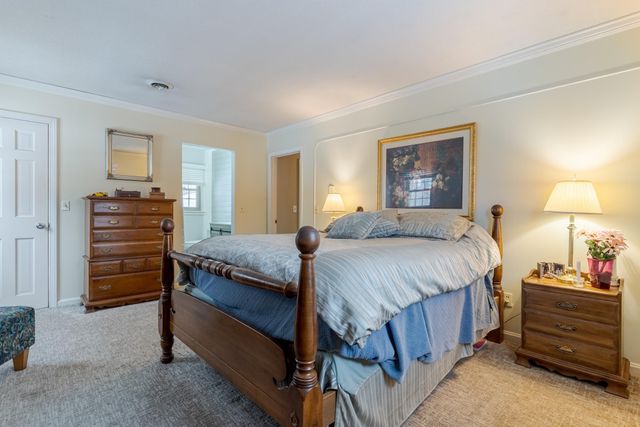 189 Gulf Road, Dover, NH 03820