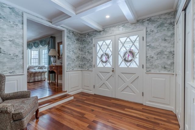 189 Gulf Road, Dover, NH 03820