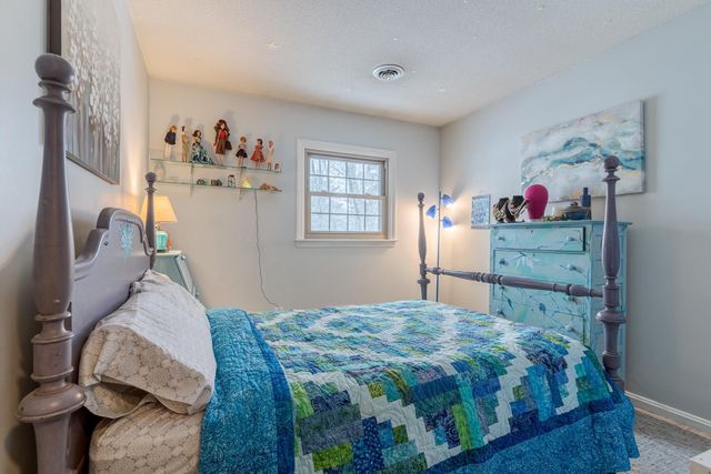 189 Gulf Road, Dover, NH 03820