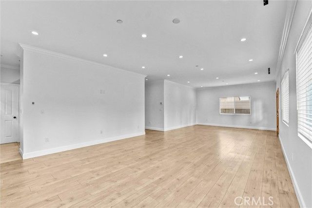 6711 Clybourn, North Hollywood (los Angeles), CA 91606