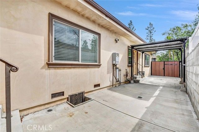 6711 Clybourn, North Hollywood (los Angeles), CA 91606