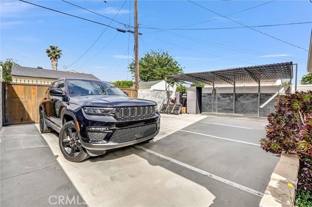 6711 Clybourn, North Hollywood (los Angeles), CA 91606