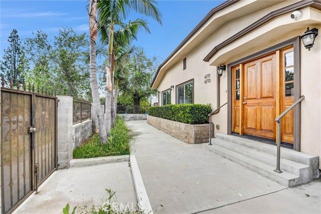 6711 Clybourn, North Hollywood (los Angeles), CA 91606