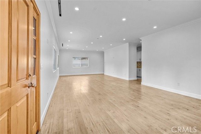 6711 Clybourn, North Hollywood (los Angeles), CA 91606