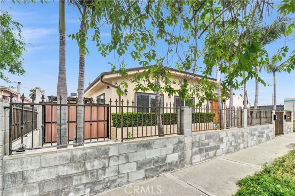 6711 Clybourn, North Hollywood (los Angeles), CA 91606