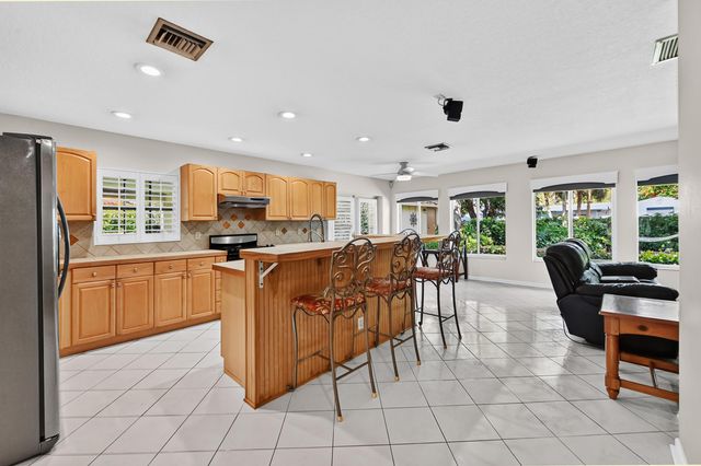 313 Poe Drive, Palm Springs, FL 33461