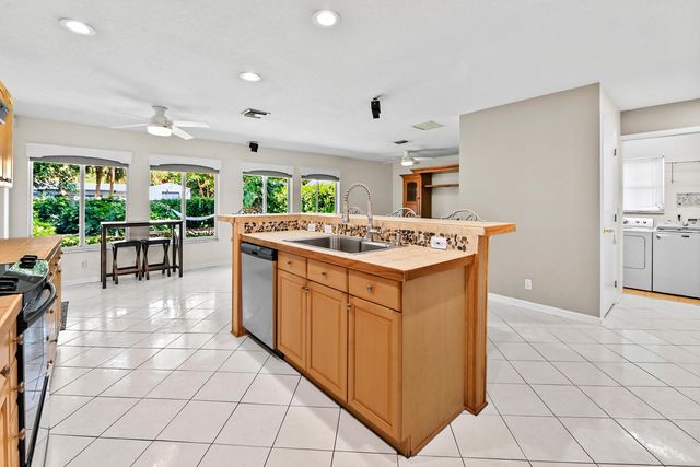 313 Poe Drive, Palm Springs, FL 33461