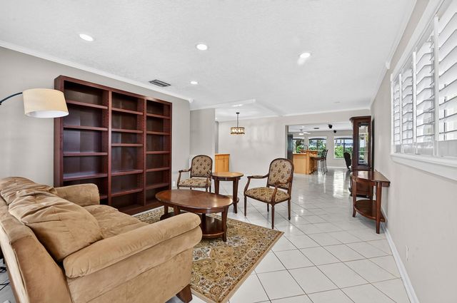 313 Poe Drive, Palm Springs, FL 33461