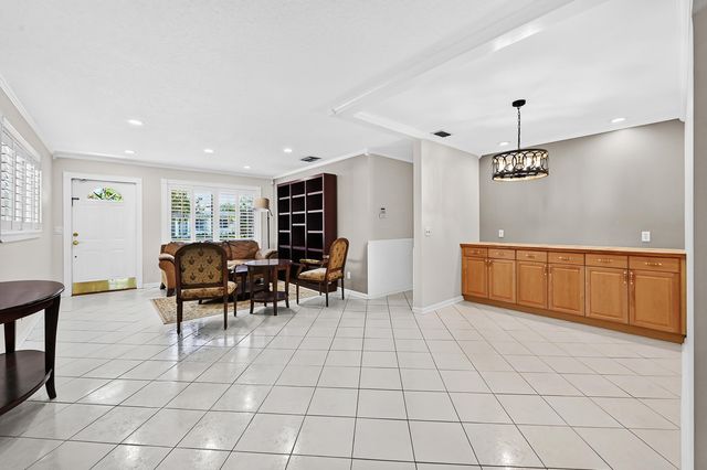 313 Poe Drive, Palm Springs, FL 33461