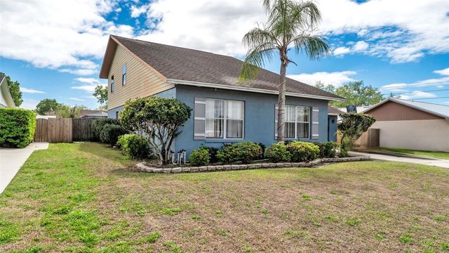 2221 EASTMEADOWS ROAD, Lakeland, FL 33812