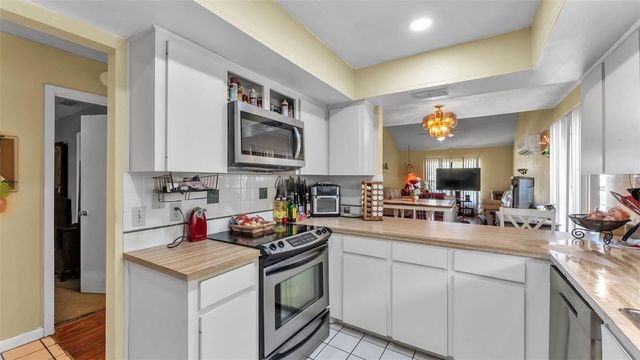 2221 EASTMEADOWS ROAD, Lakeland, FL 33812