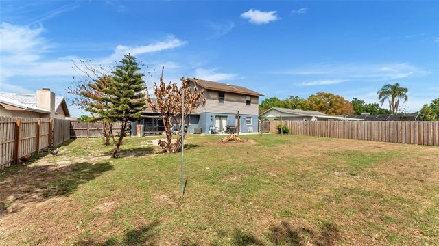 2221 EASTMEADOWS ROAD, Lakeland, FL 33812