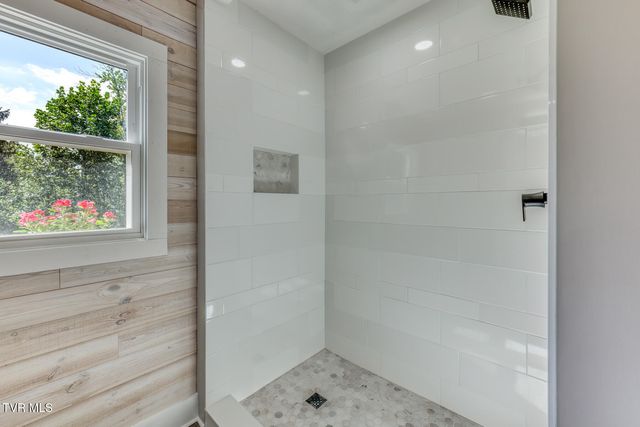 601 Orchard Road Extension, Elizabethton, TN 37643