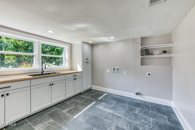 601 Orchard Road Extension, Elizabethton, TN 37643