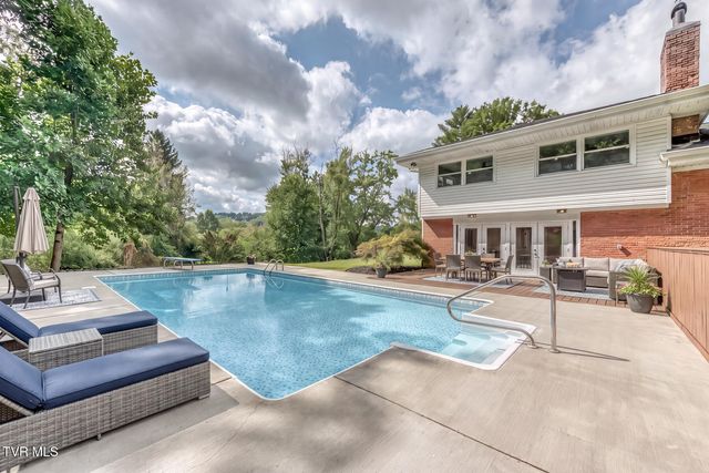 601 Orchard Road Extension, Elizabethton, TN 37643