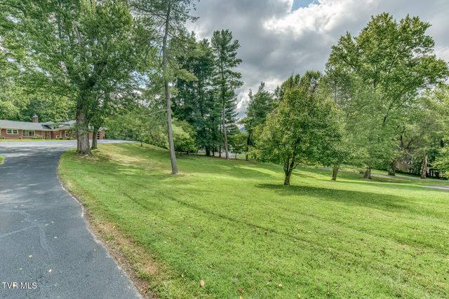 601 Orchard Road Extension, Elizabethton, TN 37643